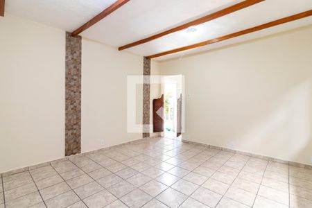 Sala de casa para alugar com 3 quartos, 200m² em Vila Roque, São Paulo