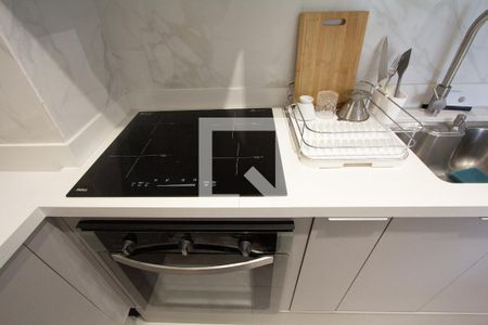 Cozinha de apartamento para alugar com 2 quartos, 37m² em Moema, São Paulo