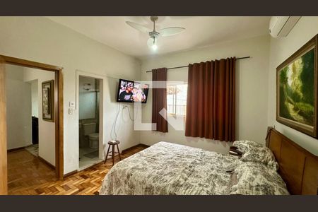Quarto  de casa à venda com 3 quartos, 236m² em Sagrada Família, Belo Horizonte