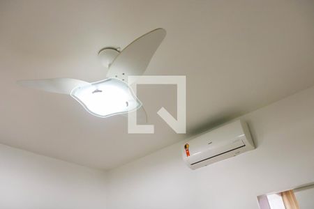 Quarto Suíte de casa de condomínio para alugar com 2 quartos, 160m² em Méier, Rio de Janeiro