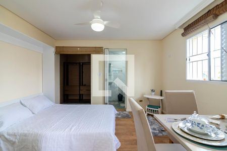 Sala e Quarto de casa para alugar com 1 quarto, 65m² em Jardim São Paulo, São Paulo