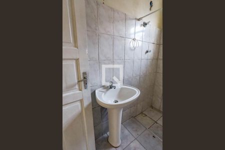 Banheiro  de casa à venda com 2 quartos, 87m² em Casa Grande, Diadema