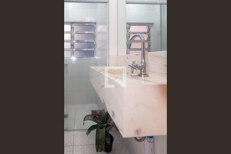 Banheiro de apartamento para alugar com 1 quarto, 47m² em Bela Vista, São Paulo