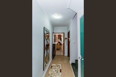 Corredor de casa à venda com 3 quartos, 300m² em Parque Sao Domingos, São Paulo