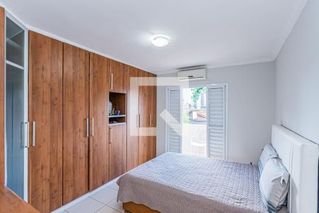 Suite de casa à venda com 3 quartos, 300m² em Parque Sao Domingos, São Paulo