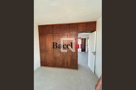 Casa à venda com 3 quartos, 419m² em Del Castilho, Rio de Janeiro