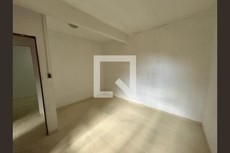 Quarto 1 de casa para alugar com 2 quartos, 50m² em Jardim Sulacap, Rio de Janeiro