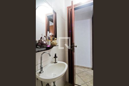 Lavabo de casa para alugar com 3 quartos, 300m² em Parque Sao Domingos, São Paulo