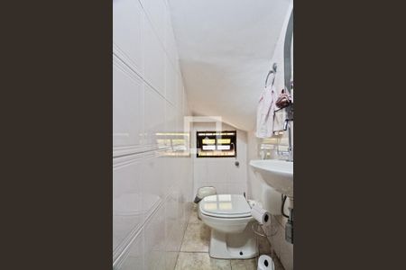 Lavabo de casa para alugar com 3 quartos, 300m² em Parque Sao Domingos, São Paulo