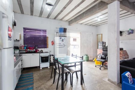 Sala / Cozinha de casa à venda com 2 quartos, 105m² em União Vila Nova, São Paulo