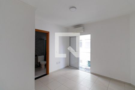 Suíte 1 de casa de condomínio para alugar com 2 quartos, 71m² em Vila Rio Branco, São Paulo