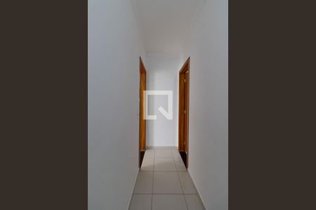 Corredor de casa de condomínio para alugar com 2 quartos, 71m² em Vila Rio Branco, São Paulo