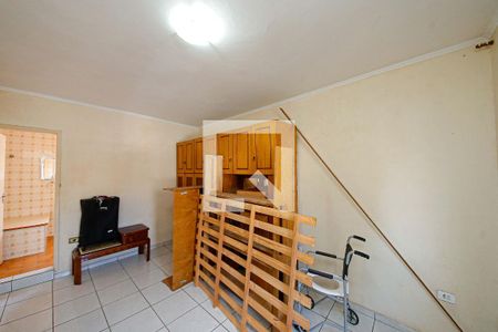 Suíte de casa à venda com 4 quartos, 200m² em Jardim Guairaca, São Paulo