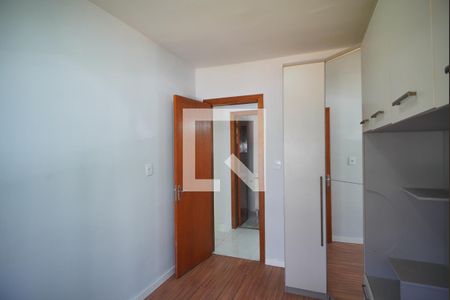 Quarto 2 de apartamento para alugar com 3 quartos, 62m² em Jardim Itu, Porto Alegre