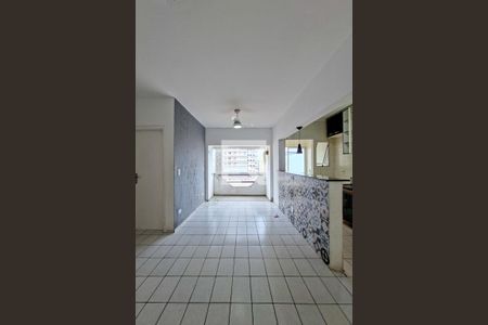 Sala de apartamento para alugar com 2 quartos, 60m² em Canto do Forte, Praia Grande
