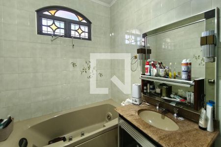 Banheiro Suíte de casa para alugar com 4 quartos, 200m² em Jardim Baroneza, Campinas