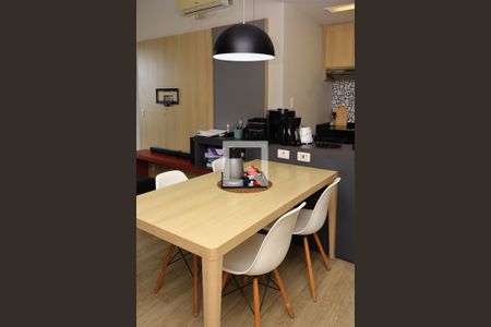 Cozinha de kitnet/studio para alugar com 1 quarto, 59m² em Caminho das Árvores, Salvador