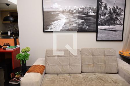 Sala de kitnet/studio para alugar com 1 quarto, 59m² em Caminho das Árvores, Salvador