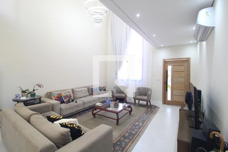 Casa à venda com 6 quartos, 280m² em Interlagos, São Paulo