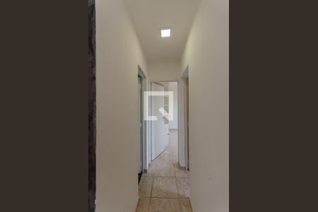 Corredor de apartamento para alugar com 2 quartos, 62m² em Vila Palmeiras, São Paulo