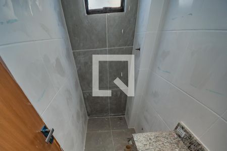 Banheiro Social de apartamento à venda com 2 quartos, 55m² em Serrano, Belo Horizonte