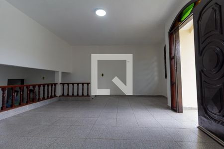 Sala de casa para alugar com 2 quartos, 130m² em Vila Talarico, São Paulo