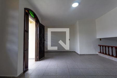 Sala de casa para alugar com 2 quartos, 130m² em Vila Talarico, São Paulo
