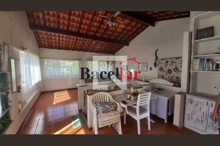 Casa à venda com 3 quartos, 240m² em Vila Isabel, Rio de Janeiro