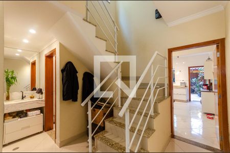 Corredor de casa à venda com 3 quartos, 150m² em Piqueri, São Paulo