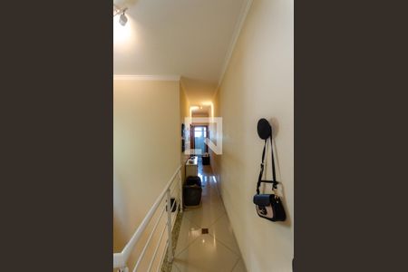 Corredor de casa à venda com 3 quartos, 150m² em Piqueri, São Paulo