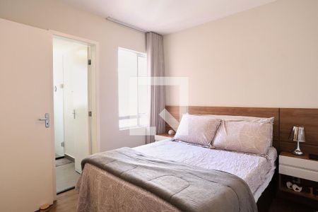 Suíte de apartamento à venda com 2 quartos, 55m² em Pompéia, Belo Horizonte