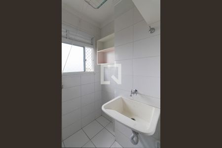 Sala/Cozinha/Área de Serviço de apartamento para alugar com 2 quartos, 47m² em Vila Nova Curuca, São Paulo