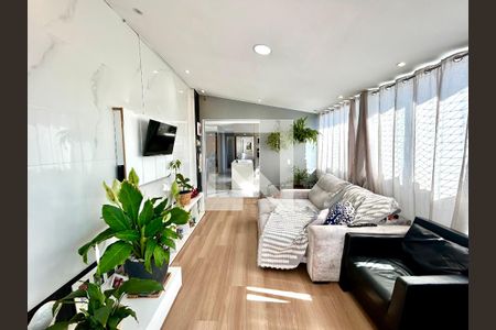 Sala de apartamento para alugar com 3 quartos, 102m² em Cocaia, Guarulhos
