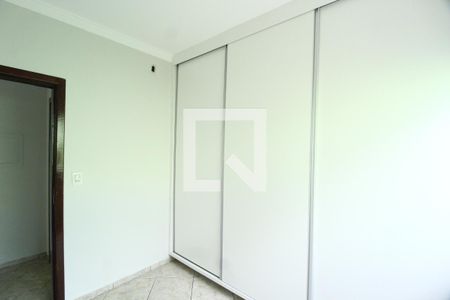 Quarto 2 de casa para alugar com 3 quartos, 250m² em Jardim Patricia, Uberlândia