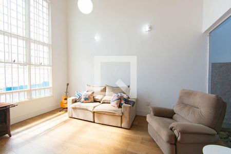 Casa à venda com 4 quartos, 274m² em Harmonia, Canoas