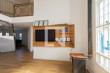 Casa à venda com 4 quartos, 274m² em Harmonia, Canoas