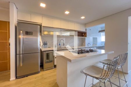 Sala e cozinha de apartamento para alugar com 2 quartos, 65m² em Jardim da Gloria, São Paulo