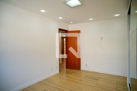 Quarto 1 de apartamento à venda com 2 quartos, 59m² em Santa Rosa, Niterói