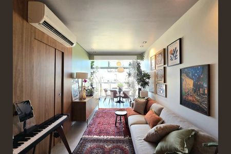 Sala de apartamento à venda com 1 quarto, 50m² em Indianópolis, São Paulo