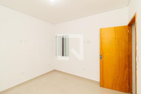 Suíte de casa para alugar com 2 quartos, 80m² em Vila Nivi, São Paulo