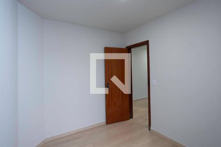 Quarto 1 de casa à venda com 4 quartos, 210m² em Castelo, Belo Horizonte