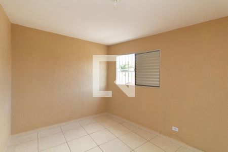 Quarto 1 de casa para alugar com 2 quartos, 68m² em Vila Rosaria, São Paulo