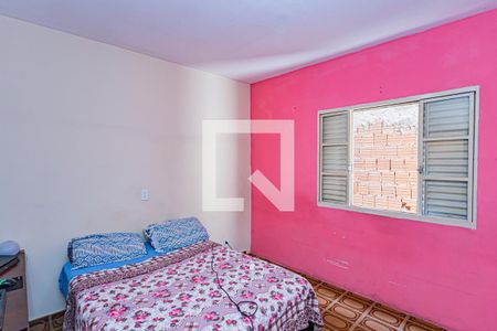 Quarto 2 de casa para alugar com 2 quartos, 180m² em Vila Serralheiro, São Paulo