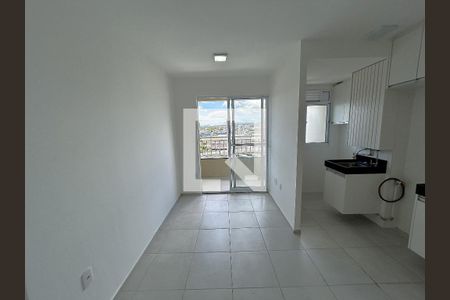 Sala de apartamento para alugar com 2 quartos, 40m² em Inhaúma, Rio de Janeiro