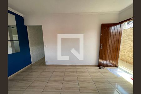 Sala de casa à venda com 3 quartos, 150m² em Rio Pequeno, São Paulo