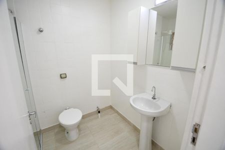Banheiro de apartamento para alugar com 1 quarto, 50m² em Centro, Campinas