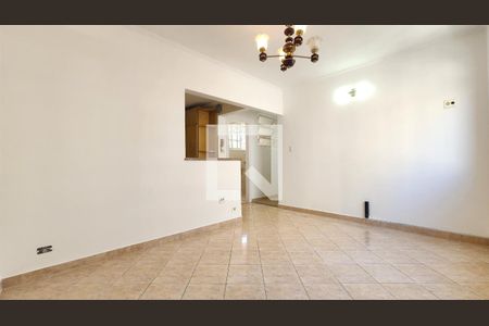 Detalhe Sala de apartamento para alugar com 2 quartos, 96m² em Gonzaga, Santos