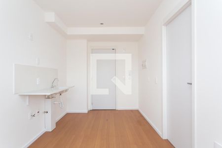 Sala / Cozinha  de apartamento para alugar com 1 quarto, 25m² em Itaquera, São Paulo
