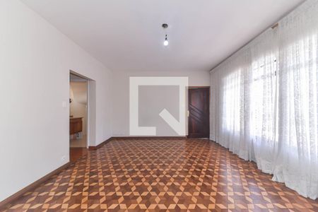 Casa para alugar com 3 quartos, 170m² em Chácara Santo Antônio (zona Sul), São Paulo