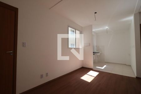 Sala de apartamento para alugar com 2 quartos, 44m² em Parque Residencial Candido Portinari, Ribeirão Preto
